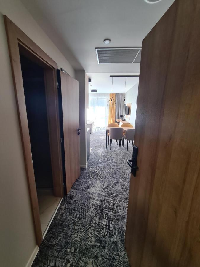 Akvamarin Besenova Apartman Apartment Ngoại thất bức ảnh