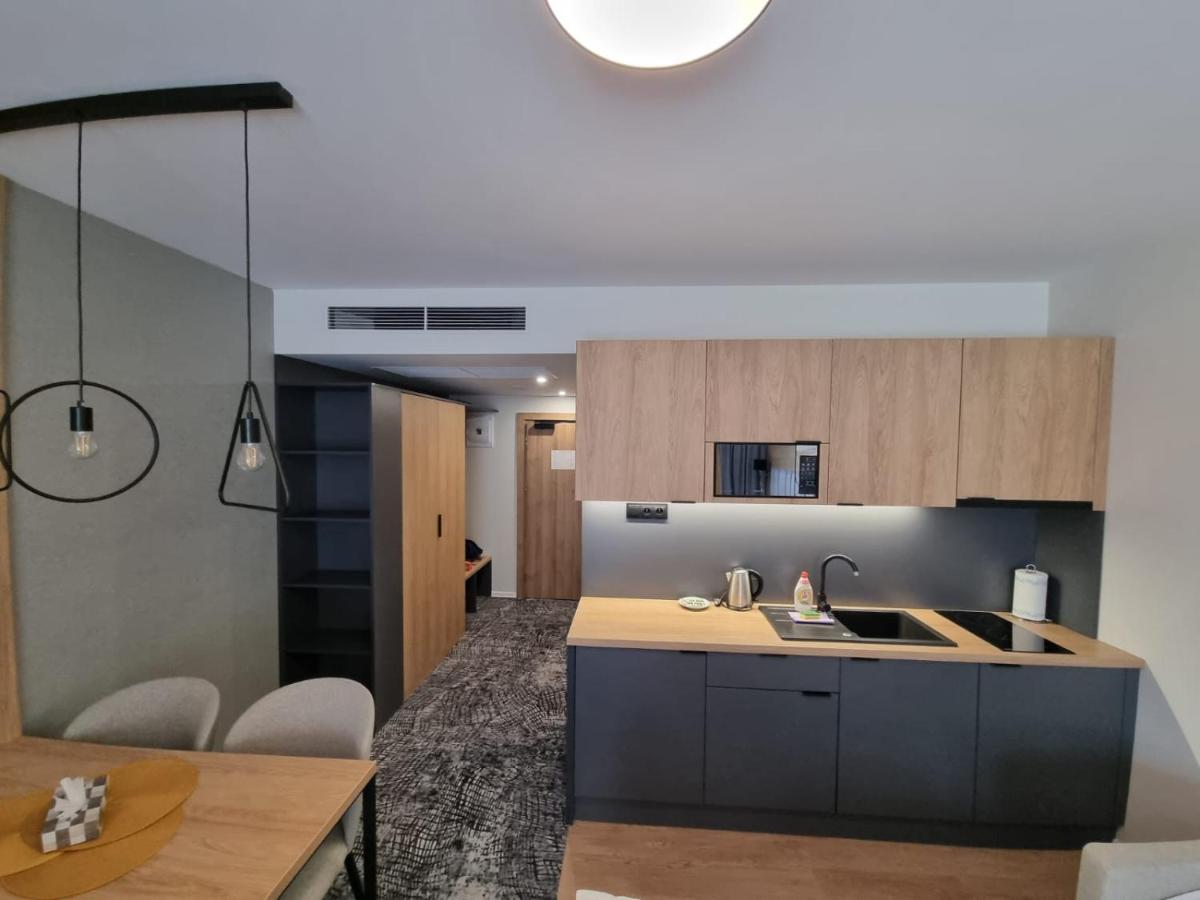 Akvamarin Besenova Apartman Apartment Ngoại thất bức ảnh