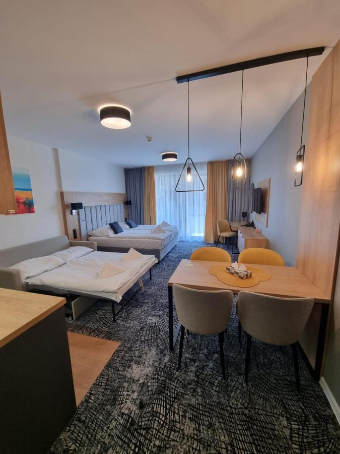 Akvamarin Besenova Apartman Apartment Ngoại thất bức ảnh