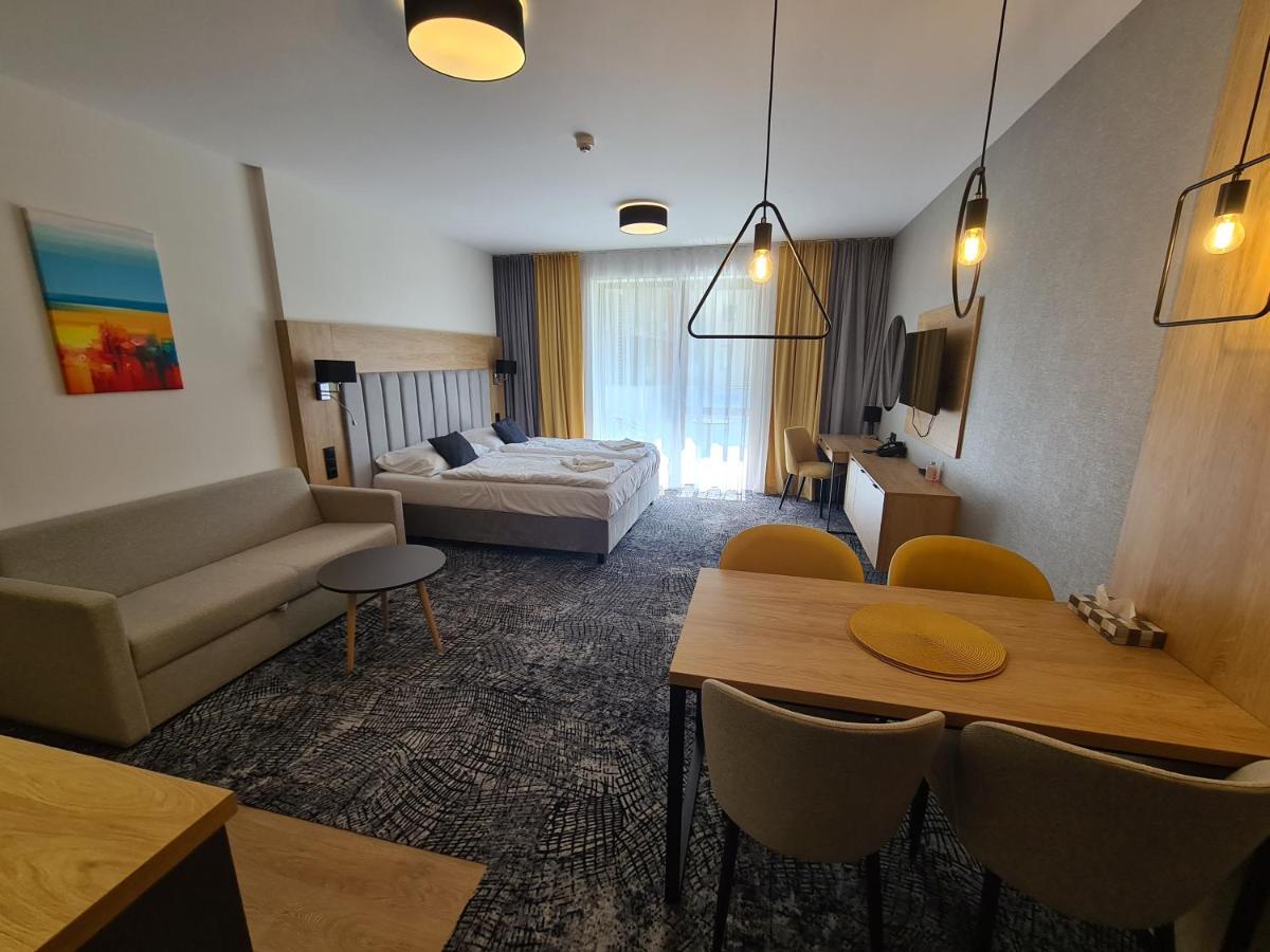 Akvamarin Besenova Apartman Apartment Ngoại thất bức ảnh